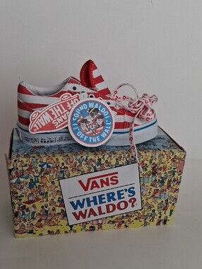 Vans Kids Red & White Striped High-Top Sneakers